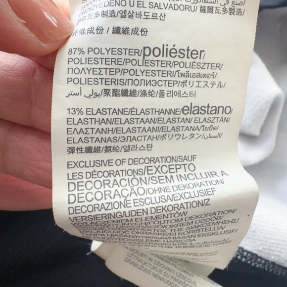 Under Armour Cold Gear Base Layer Top Half-Zip Black with Camo Sleeves Size M - Picture 8 of 9